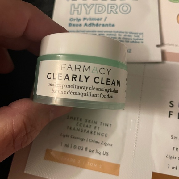 💎 4 for $20💎 Hi End Foundation & Skincare Samples;Milk Beauty, Farmacy, more - Picture 5 of 7